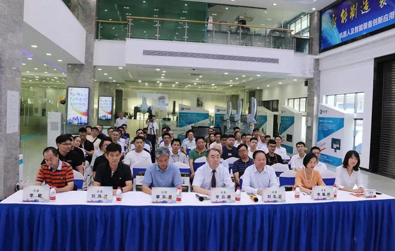 華亞數(shù)控機床2019光創(chuàng)賽 (7).jpg 華亞數(shù)控機床2019光創(chuàng)賽 (7).jpg